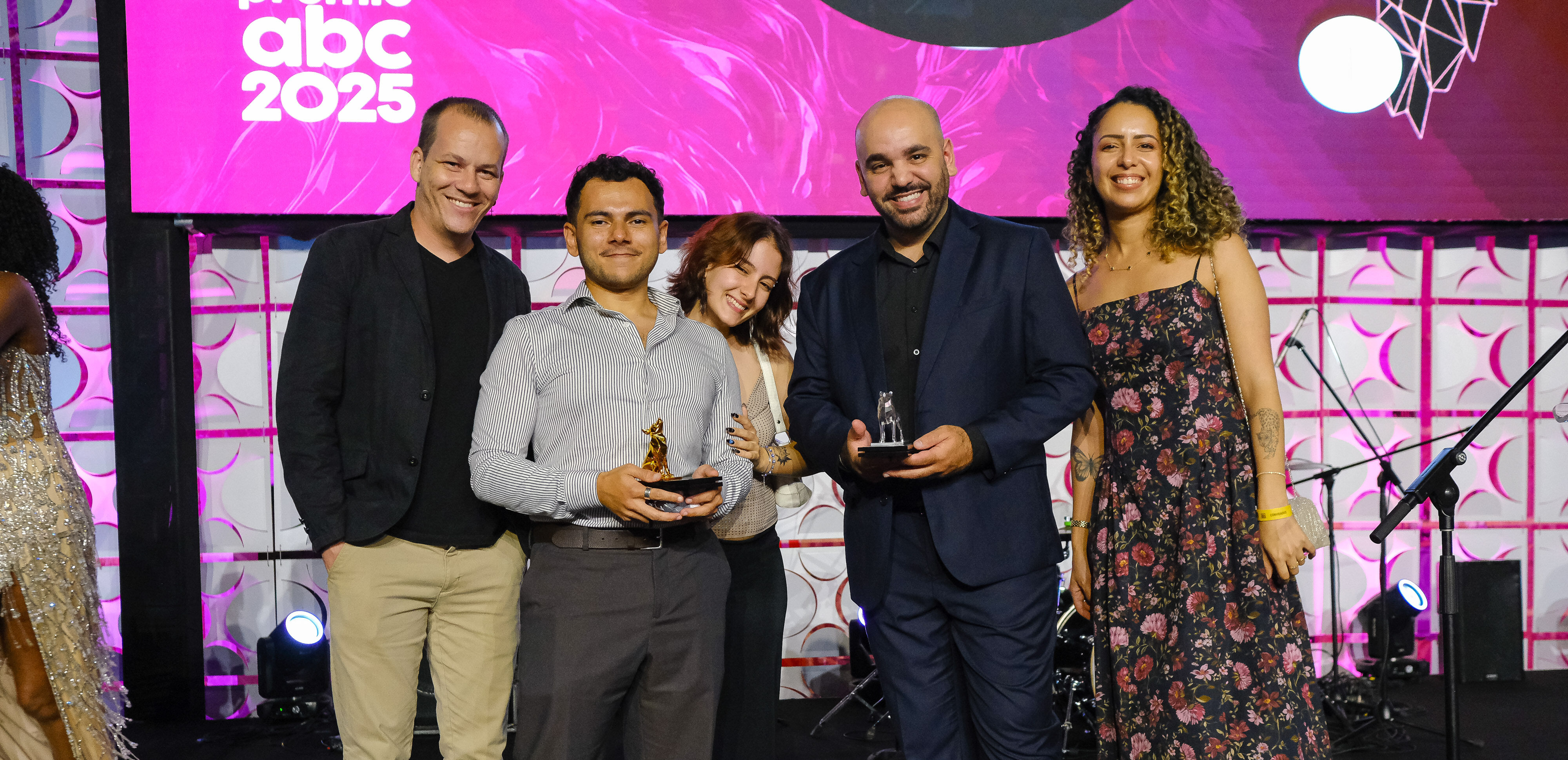 Construindo Marcas Extraordinárias: O Método Apoiado por 16 Troféus no Prêmio ABC
